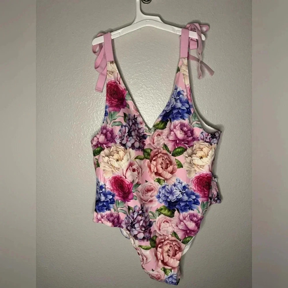 Posh Peanut Georgette Swimsuit - Picture 6 of 7